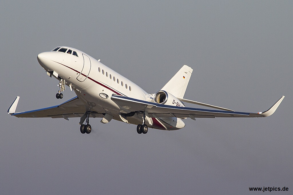 D-BHLM051219.jpg