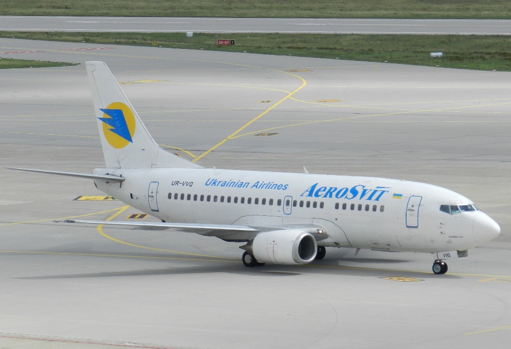 AeroSvit Boeing 737-500 aus Kiew. Das erste Mal, das ich die in STR gesehen habe.