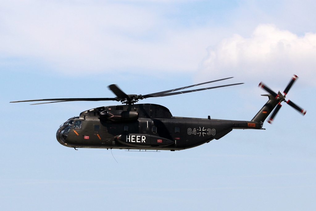84+38 Sikorsky (VFW-Fokker) CH-53G (S-65C-1) Germany - Army.JPG