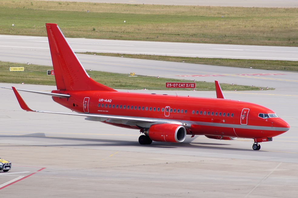 UR-AAQ AeroSvit