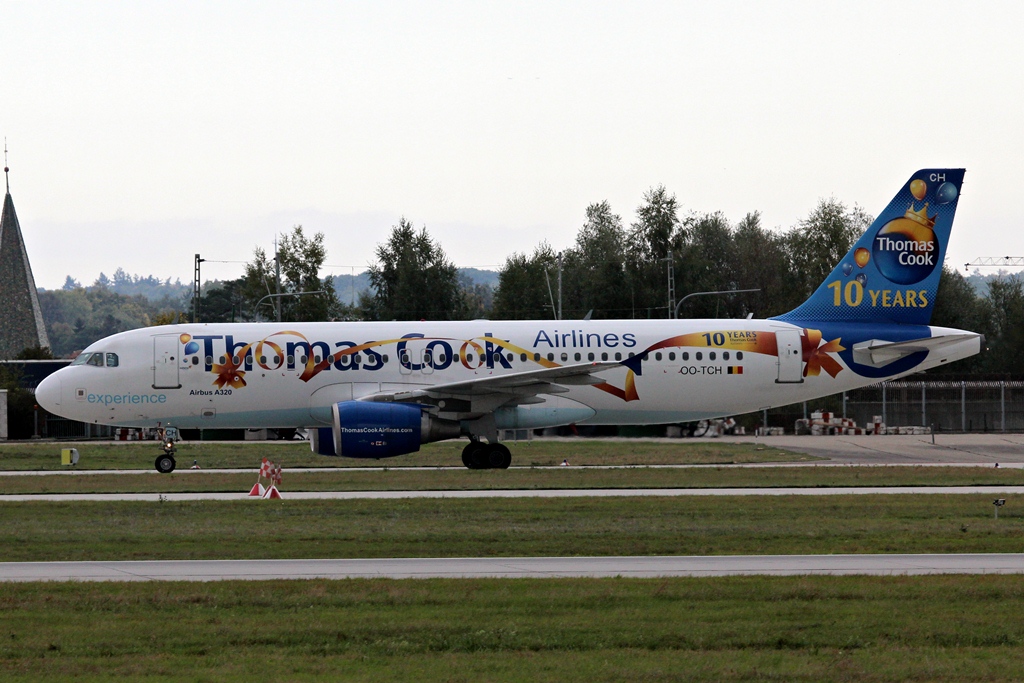 OO-TCH  Airbus A320-214  Thomas Cook Airlines Belgium  (10 Years Anniversary).JPG