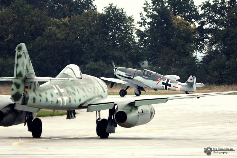 Das wohl schönste Duo überhaupt.<br />Messerschmitt 109&amp;262