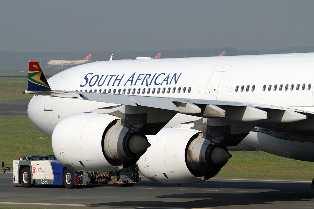 South African Airways Airbus A340-642 ZS-SNE