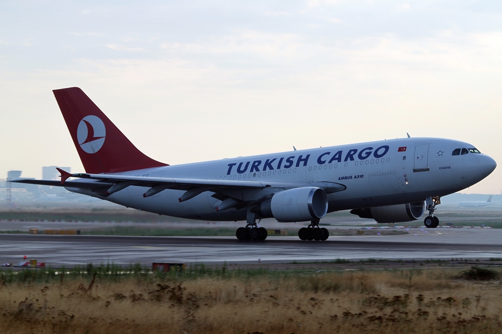 Turkish Cargo Airbus A310-304(F) TC-JCZ