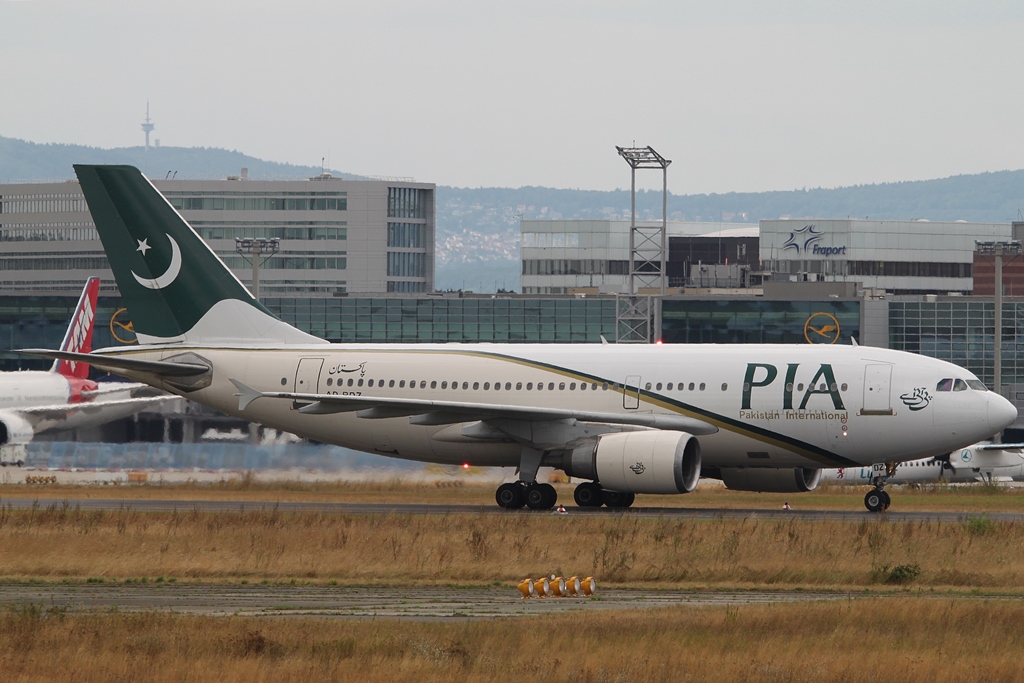 Pakistan International Airlines (PIA) Airbus A310-308 AP-BDZ